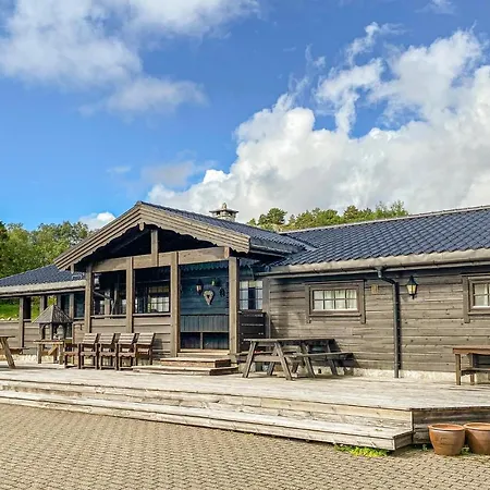 4 Bedroom Stunning In